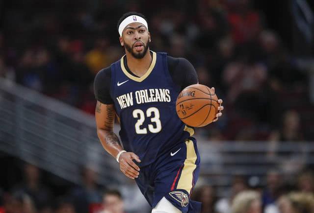 他为慈善事 他为慈善事