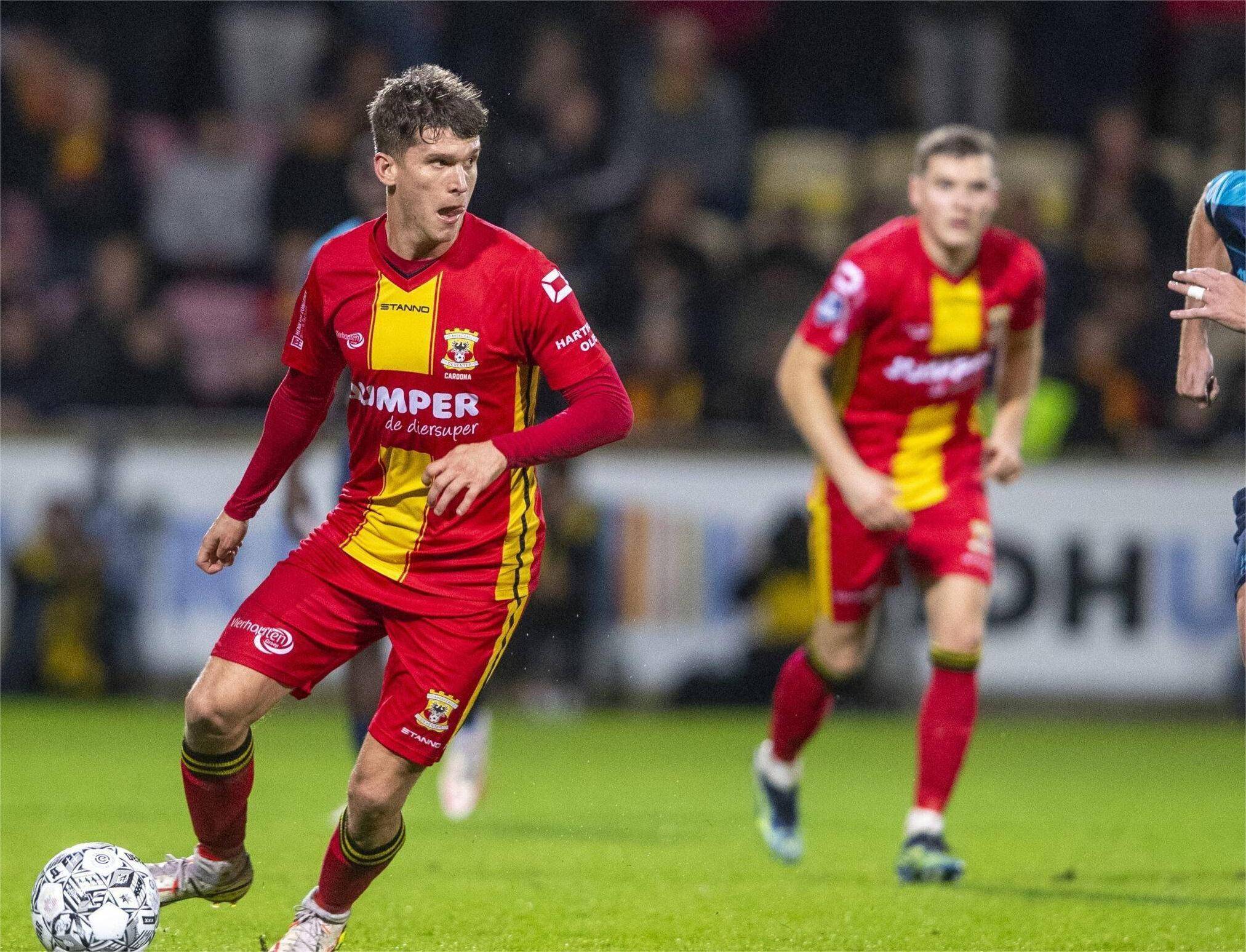 何运动员来 何运动员来